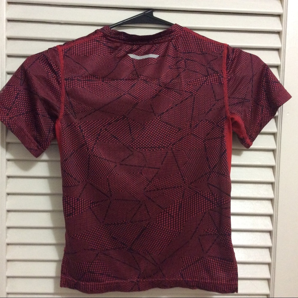 Red/black athletic Tee - Picture 3 of 3